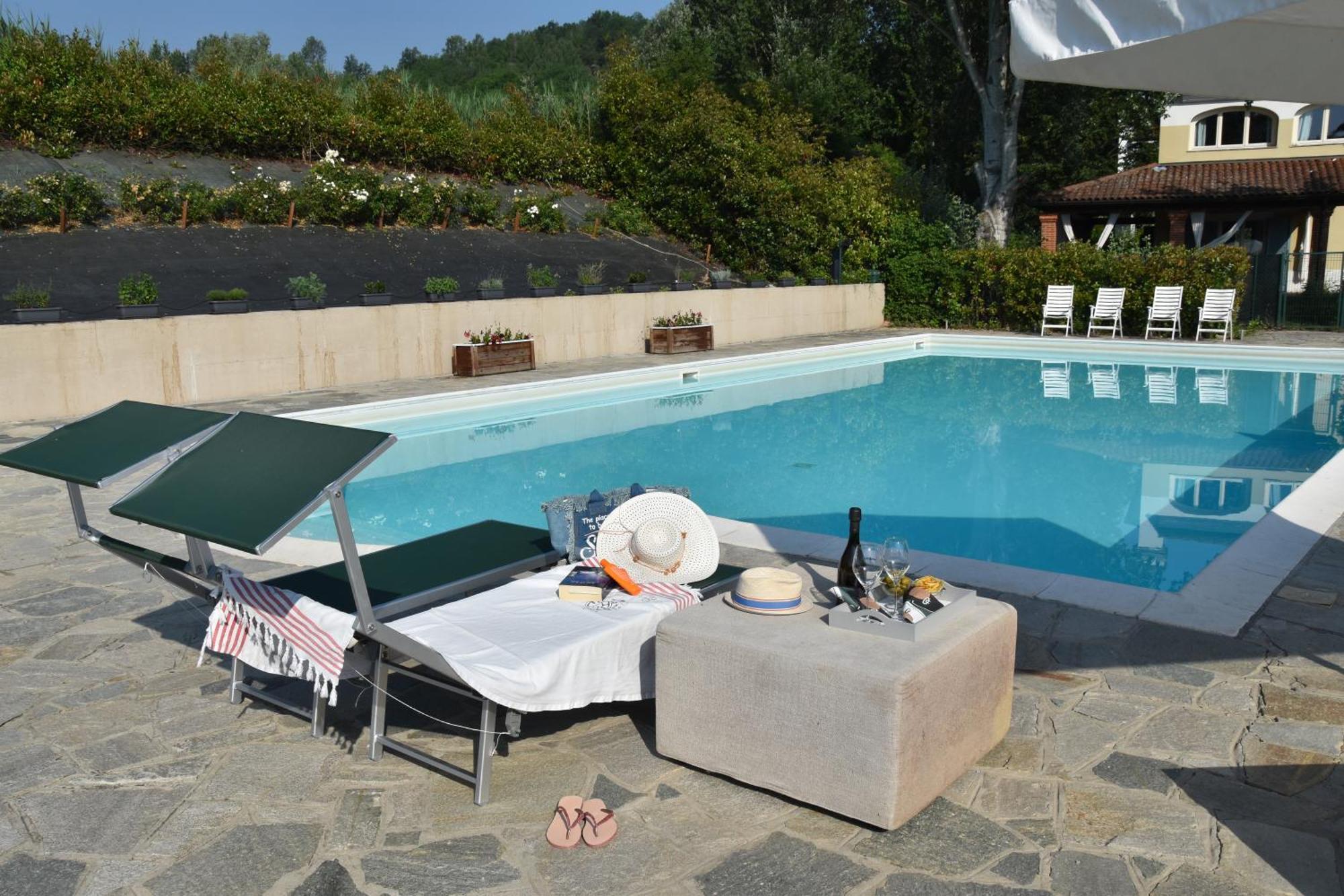 Aura Loving Home Con 4 Posti Letto, Cucina Completa, Terrazzo Ed Un Grande Parco Verde Serravalle d'Asti Dış mekan fotoğraf