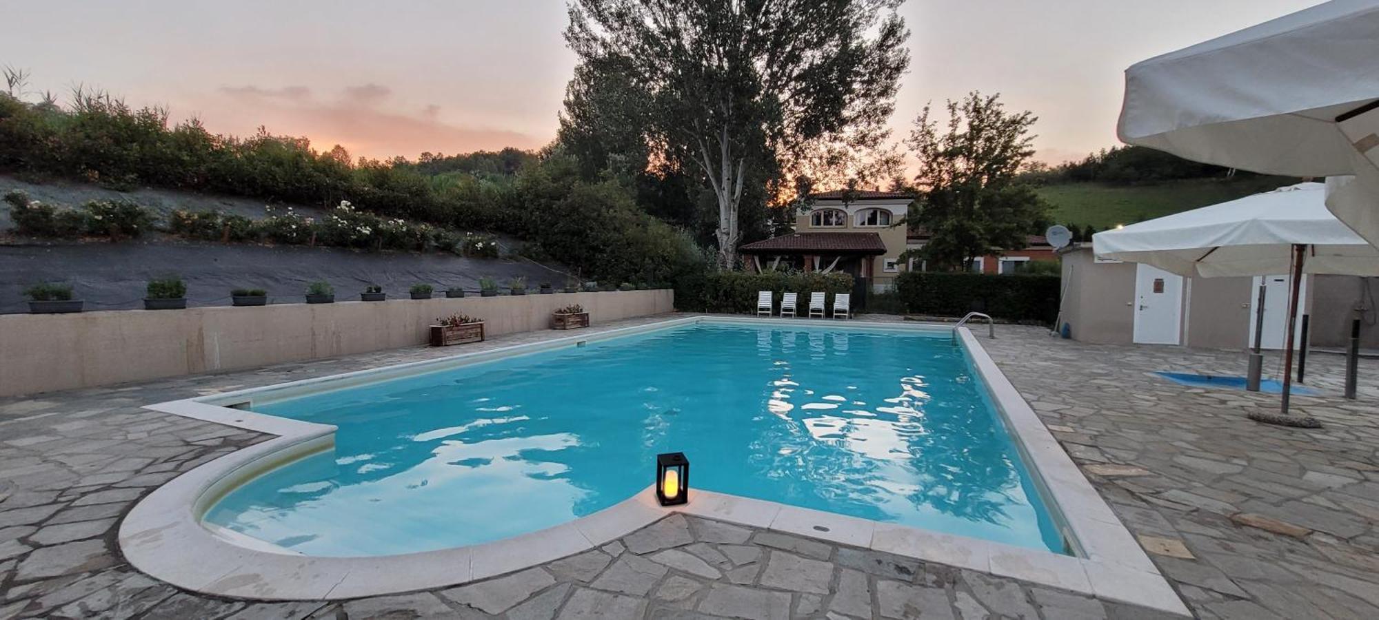 Aura Loving Home Con 4 Posti Letto, Cucina Completa, Terrazzo Ed Un Grande Parco Verde Serravalle d'Asti Dış mekan fotoğraf